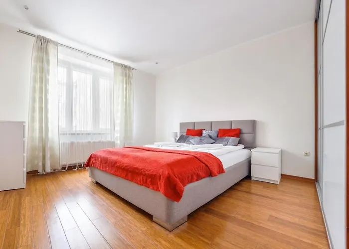 Centrum, Sun & Snow *