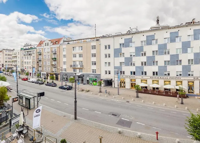 Centrum, Sun & Snow *